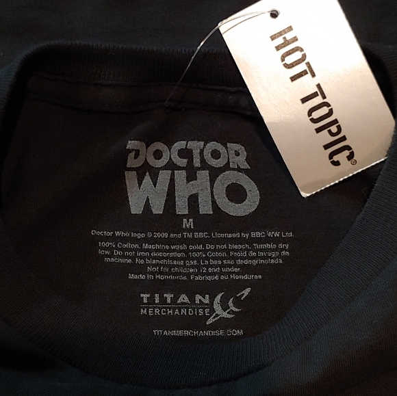 🌟 Dr. Who Regenerations Names Tee - Picture 2 of 2